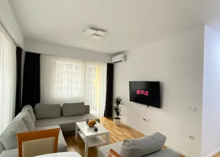Royal Apartment-Familyhaven,Park,Modern And Luxury