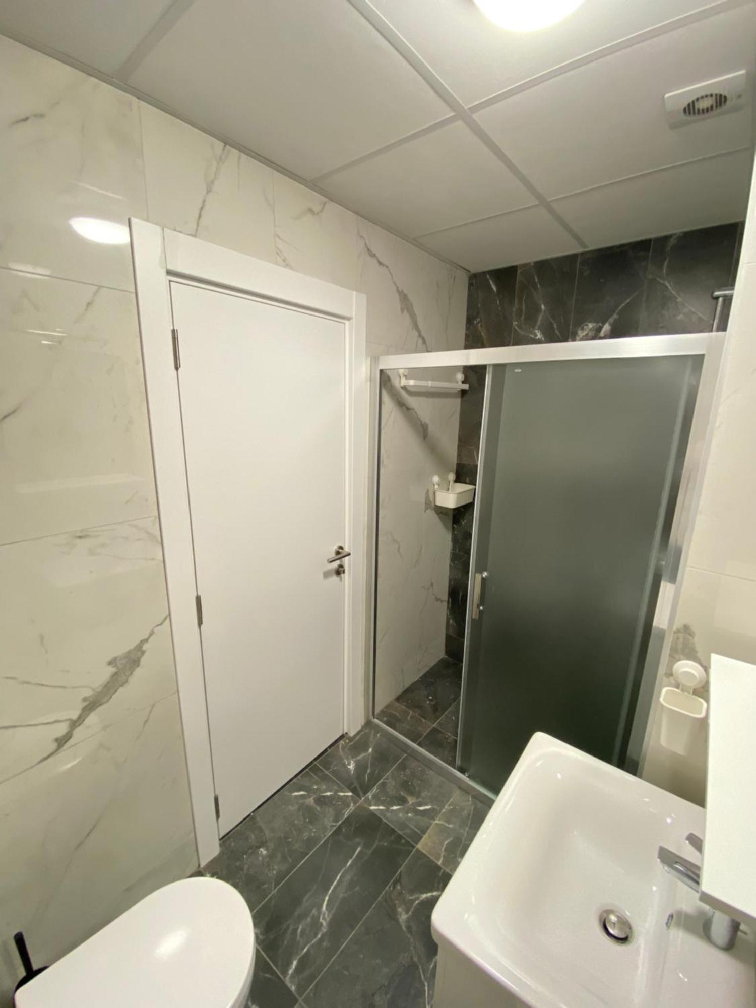 Royal Apartment-familyhaven,park,modern And Luxury Διαμέρισμα *