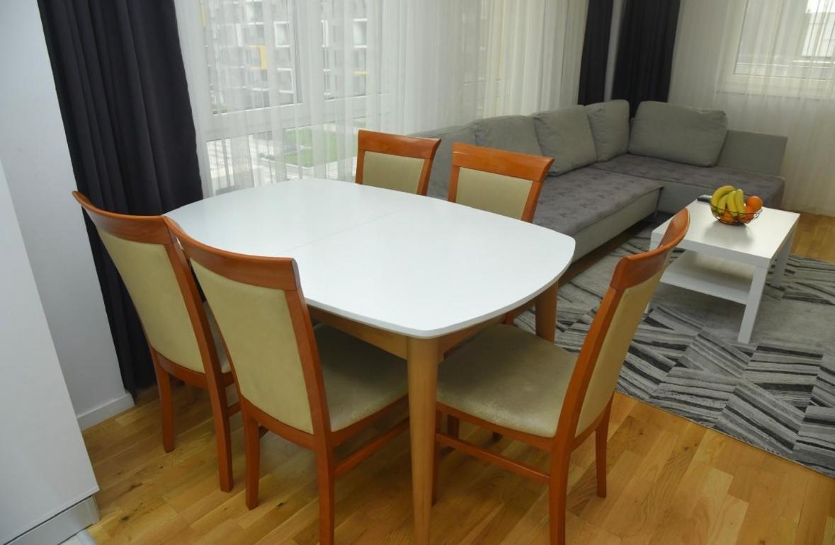 Royal Apartment-familyhaven,park,modern And Luxury Διαμέρισμα *