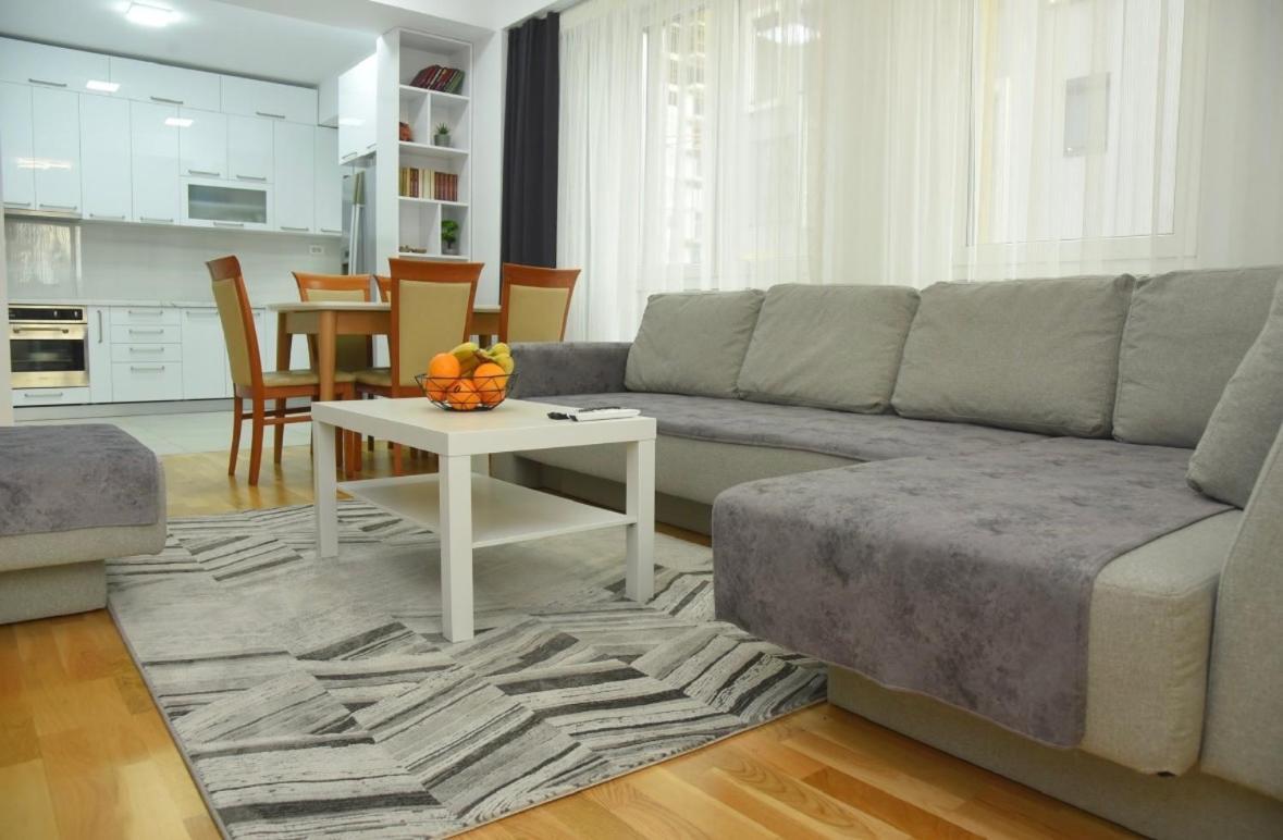 Royal Apartment-familyhaven,park,modern And Luxury * Σκόπια