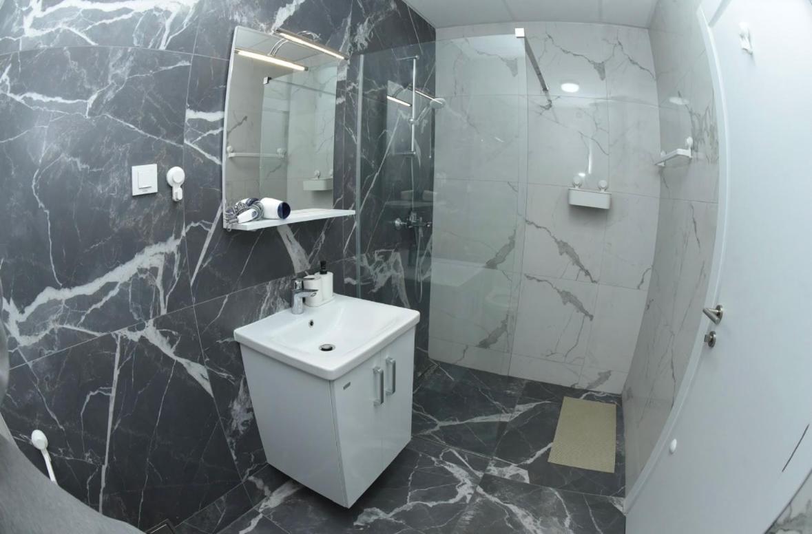 Διαμέρισμα Royal Apartment-familyhaven,park,modern And Luxury *