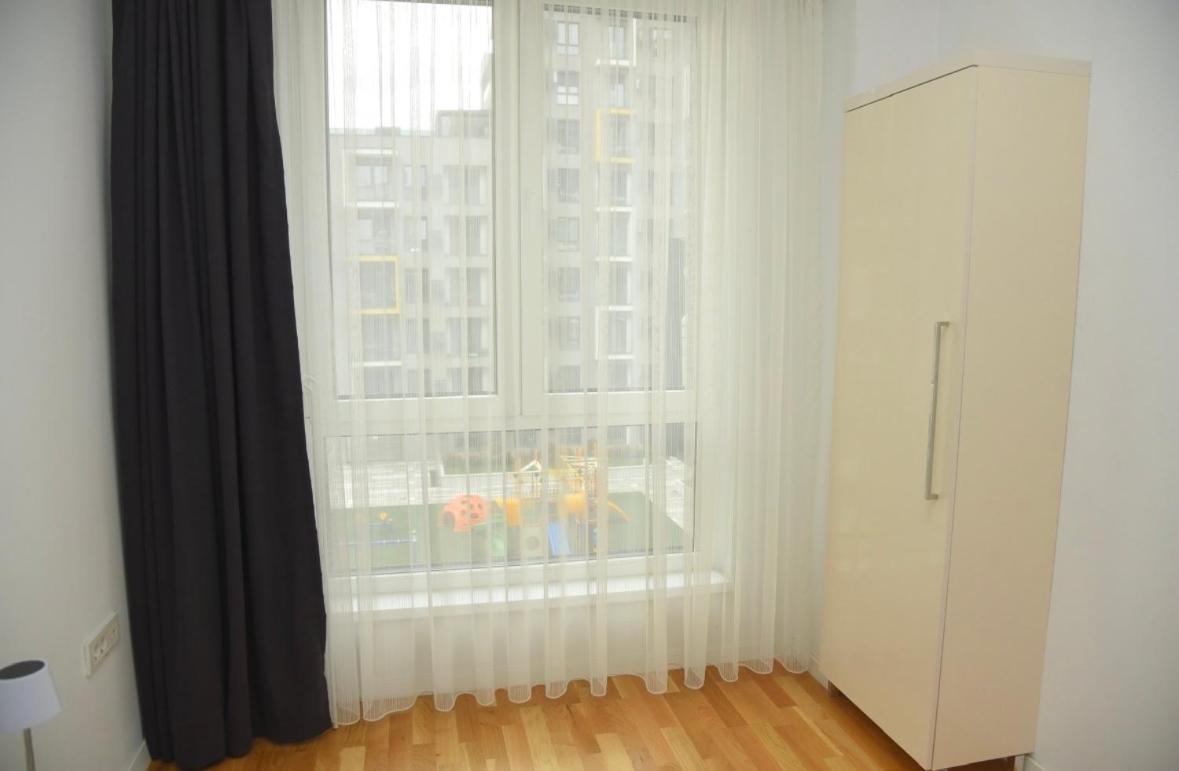 Royal Apartment-familyhaven,park,modern And Luxury Διαμέρισμα