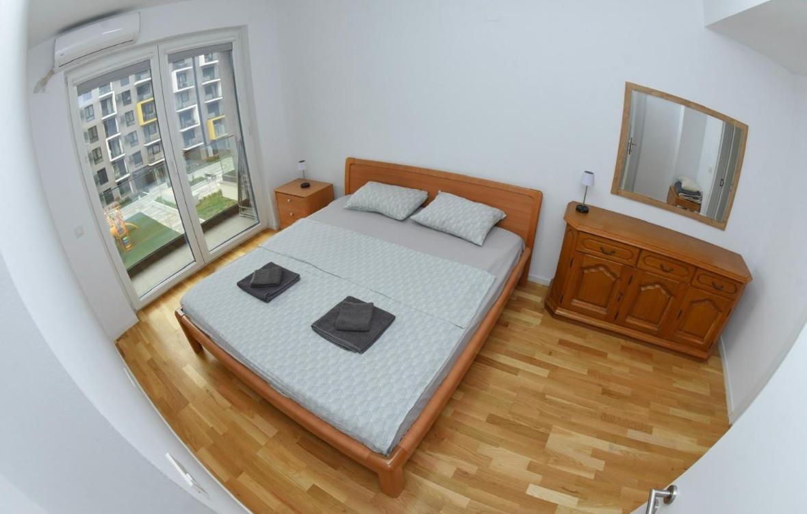 Royal Apartment-familyhaven,park,modern And Luxury Σκόπια