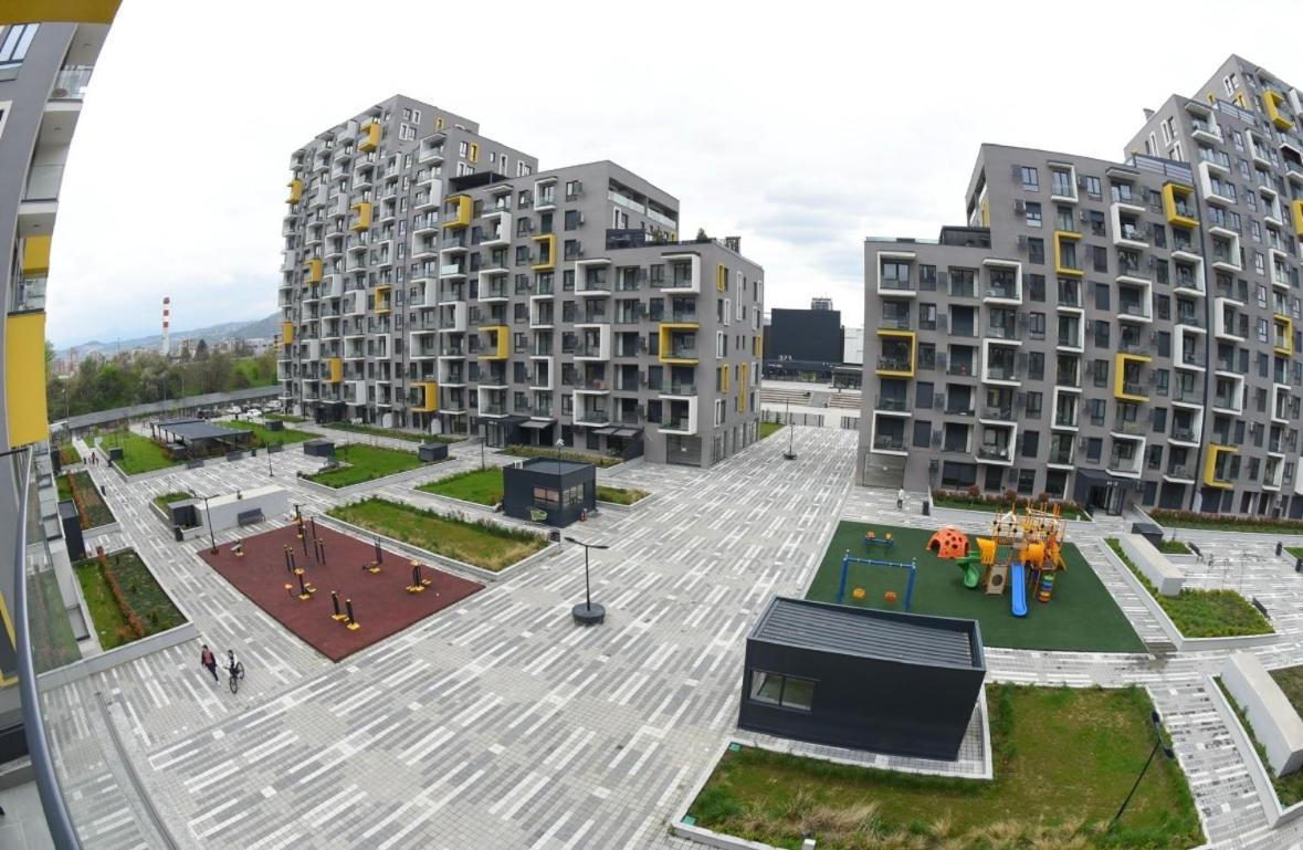 Royal Apartment-familyhaven,park,modern And Luxury